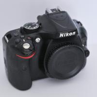 NIKON D5200