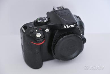NIKON D5200