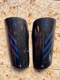 parastinchi ADIDAS