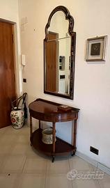 Elegante consolle in ciliegio con ruote e specchio