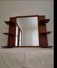 specchio in legno