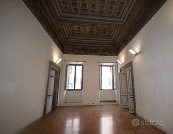 Immobile di 275 m² con più di 5 locali a Roma
