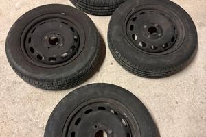 Cerhi e gomme fors fiesta 2004 175/66R14