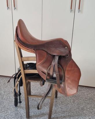Equitazione - sella inglese e finimenti