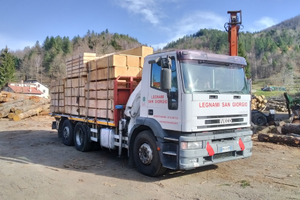 Iveco Eurotech 3 assi con gru