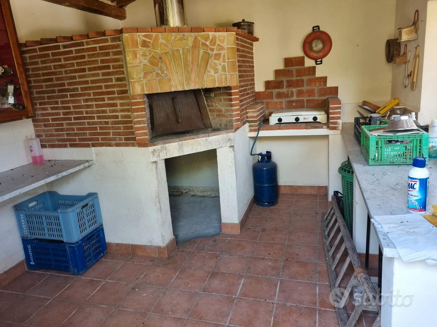 Casa con terreno agricolo attorno metri 500 circa - Vista 2