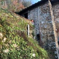 Vendita di casa rustica in via Lupo Lupari