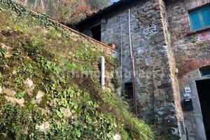 Vendita di casa rustica in via Lupo Lupari