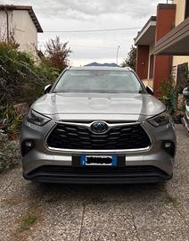 Toyota Highlander 43500km 06/2021 Trend