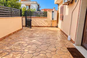 Casa indipendente Ardea - Tor San Lorenzo