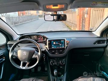 Peugeot 208 immatricolazione ottobre 2019