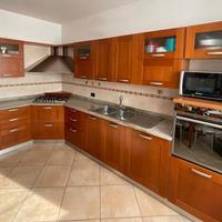 Cucina in ciliegio Veneta Cucine