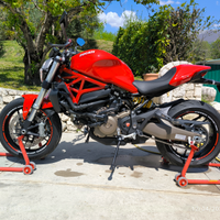 Ducati Monster 821