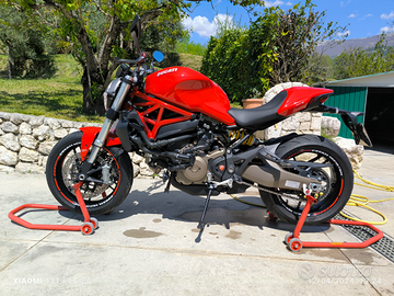 Ducati Monster 821