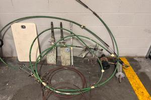 Riva Bertram 25 leve cambio, timoni, cavalletti