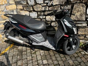 Scooter derbi rambla 125