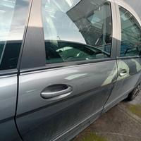 Porta posteriore dx Mercedes classe b anno 2010 w2