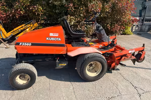 T49 - Tagliaerba kubota f3560