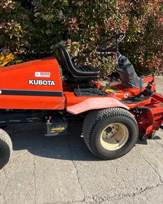 T49 - Tagliaerba kubota f3560