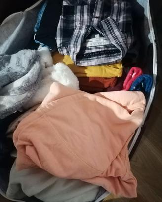 Lotto bambina 6-9 anni