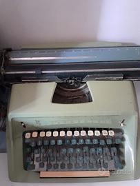 Macchina da scrivere Remington