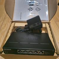 Switch 5 porte Netgear MS305 Multigigabit 2.5 