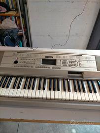 pianoforte Yamaha Dgx 500