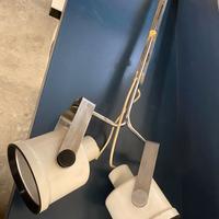 Lampadario a soffitto con due fari