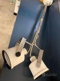 Lampadario a soffitto con due fari