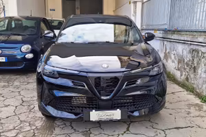 ALFA ROMEO JUNIOR 1.2 Ibrida . Versione SPECIALE .