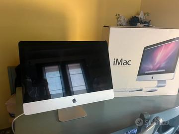 iMac 21.5” Late 2009 8 GB Ram SSD SATA da 500 GB