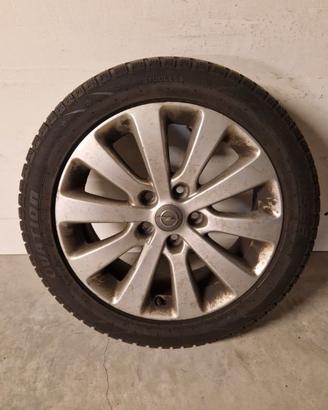 Gomme invernali con cerchi Opel 215/50 R17 Ovation