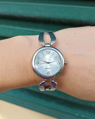 Orologio da polso LK in acciaio – movimento al qua