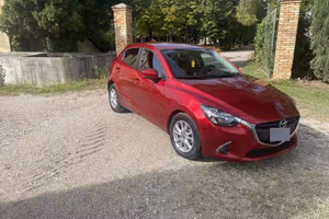 Mazda 2 skyactive 1.5 benzina 75 cv