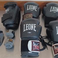 Guantoni Leone 10 oz para tibia fasce boxe