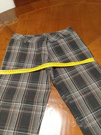 completo pantaloni e maglione