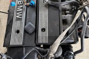 motore BMW 330i ci m54B40 306s3 completo swap 