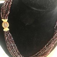 Collana di granate