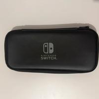 Custodia nintendo switch nera in ottime condizi