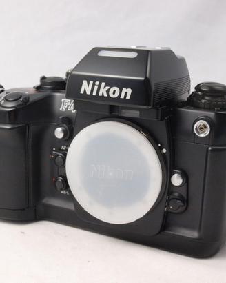 Fotocamera a pellicola Nikon F 4 solo corpo