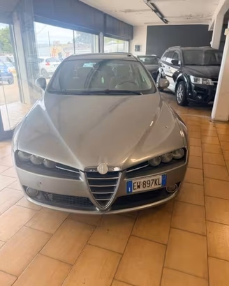 ALFA ROMEO 159 2.4 JTDm 200 CV Sportwagon Distin