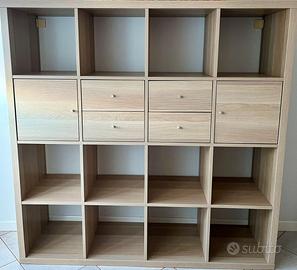 scaffale KALLAX con accessori