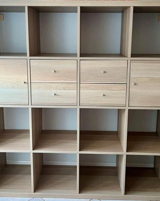 scaffale KALLAX con accessori