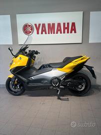 Yamaha TMAX 560 XP500A RYC1 EXTREME YELLOW