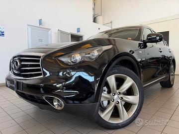 INFINITI QX70 3.0 diesel V6 AT GT Premium //TETT