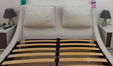 Letto matrimoniale in ecopelle bianco