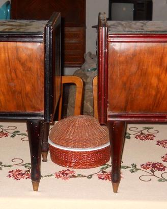 Coppia di comodini vintage in legno – Anni ‘60