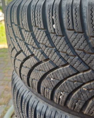 pneumatici invernali e cerchi  Misura: 205/55 R16