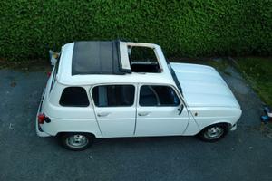 Renault 4 con Cappotta