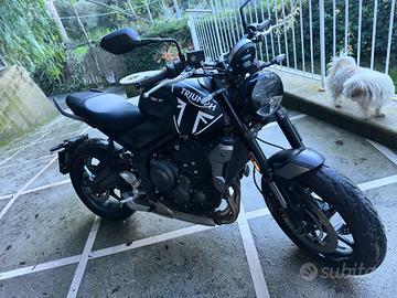 Triumph Trident 660